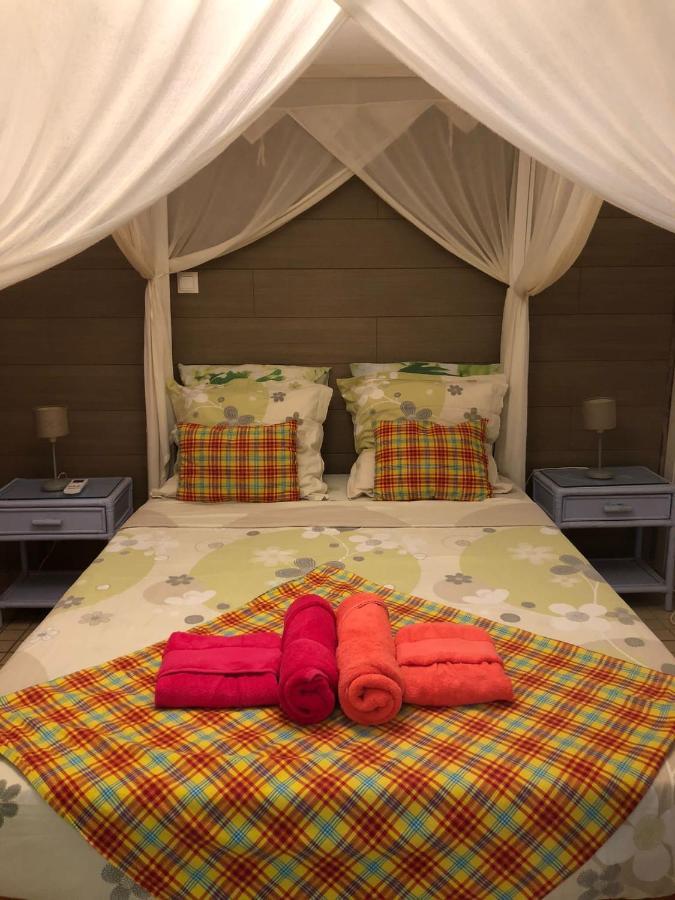 Location Gite Bungalow A 70M De La Plage Bouillante Ngoại thất bức ảnh